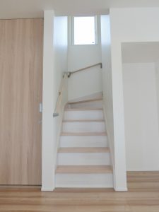 W様邸　リビング階段